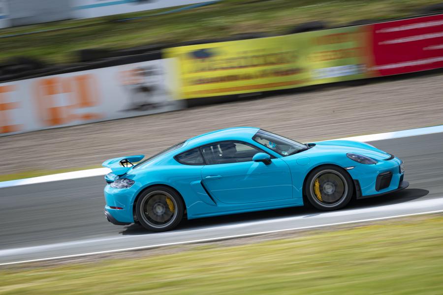  Porsche 718 Cayman GT4 (982C) 2019 года  (WW) (фото 162 из 190)